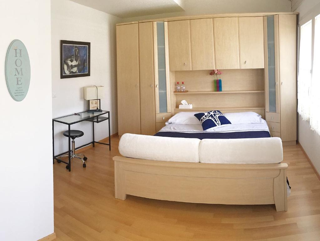 B&B Kelly ローザンヌ エクステリア 写真